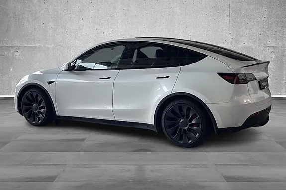 Tesla Model Y 2023 photo 3