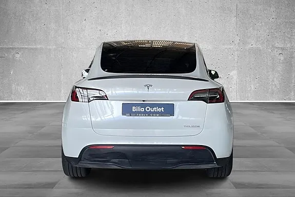 Tesla Model Y 2023 photo 5