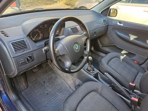 Skoda Fabia 2006 photo 3