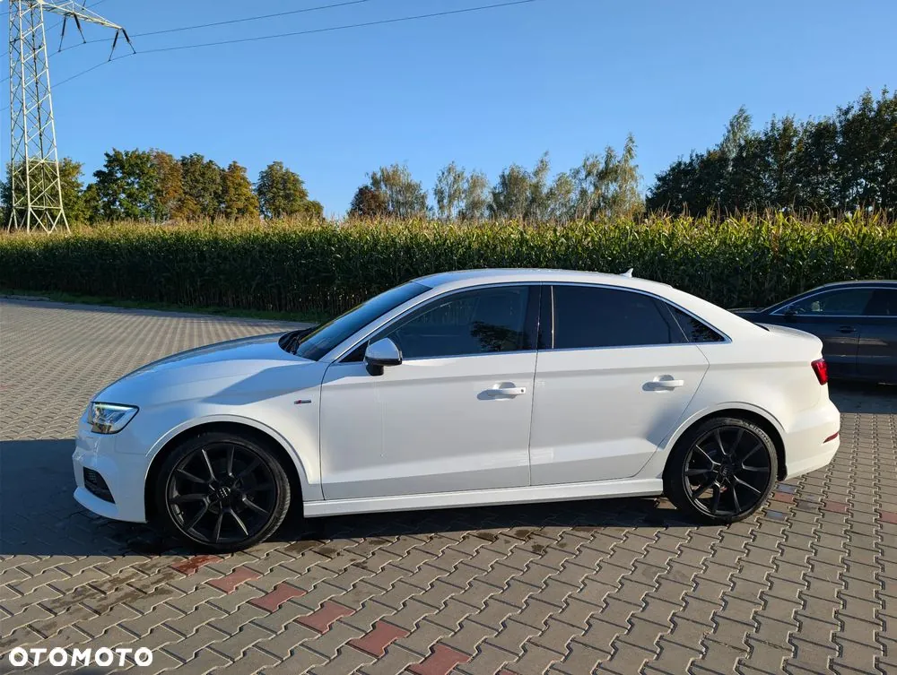 Audi A3 Limousine 2018 photo 2