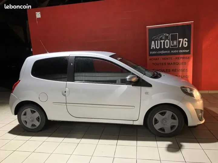 Renault Twingo 2011 photo 5