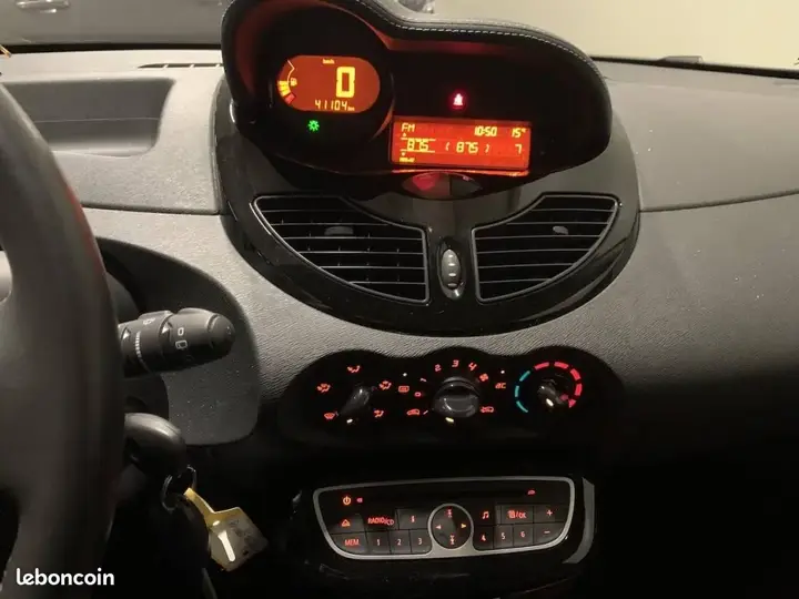 Renault Twingo 2011 photo 3