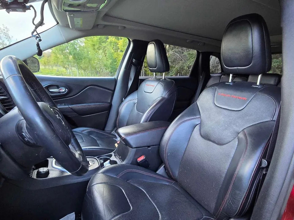 Jeep Cherokee 2015 photo 4