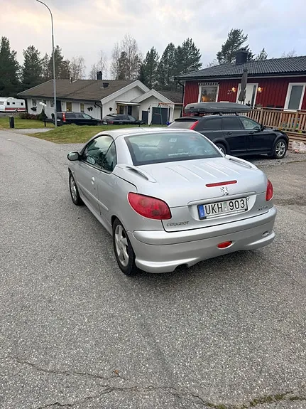 Peugeot 206 Cc 2004 photo 2