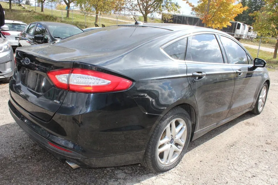 Ford Fusion 2015 photo 3