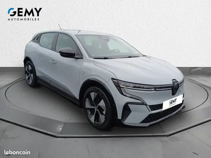 Renault Megane 2023 photo 3