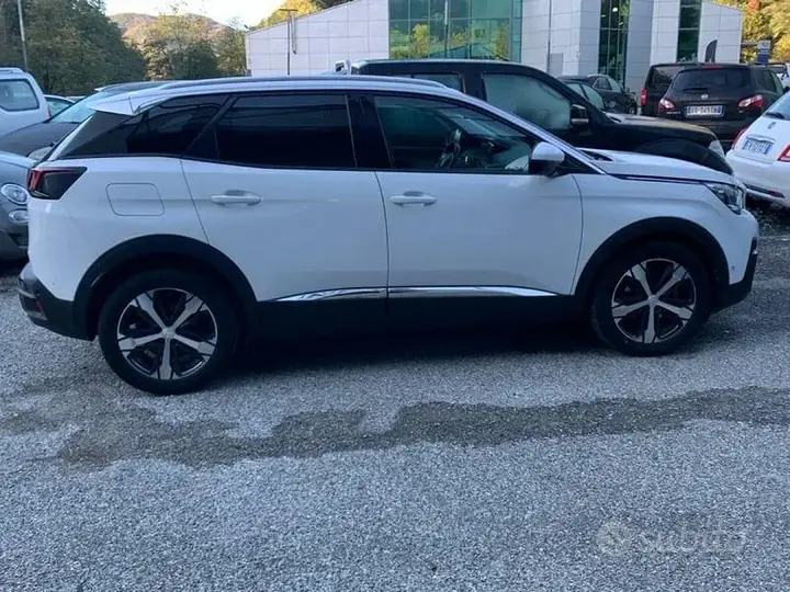 Peugeot 3008 2018 photo 4