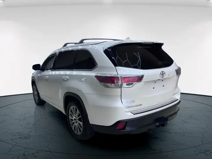 Toyota Highlander 2015 photo 5