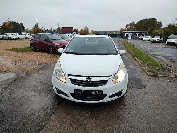 Opel Corsa 2010 photo 2