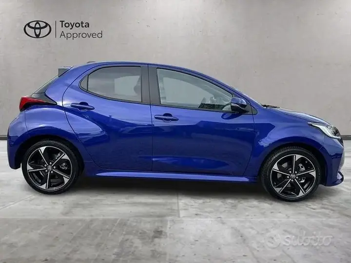 Toyota Yaris 2025 photo 4