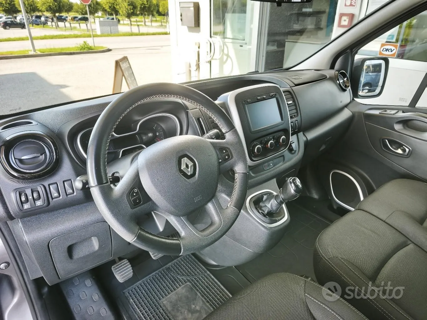 Renault Trafic 2019 photo 2