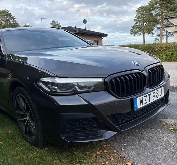 BMW 530E 2022 photo 2