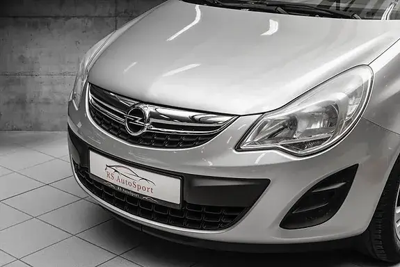 Opel Corsa 2011 photo 3