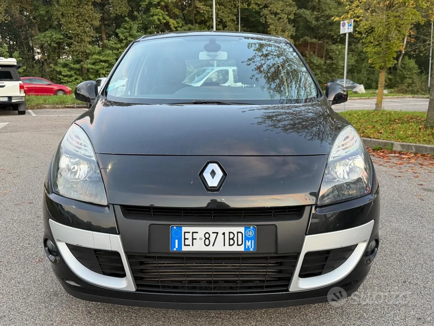 Renault Scenic 2010 photo 2