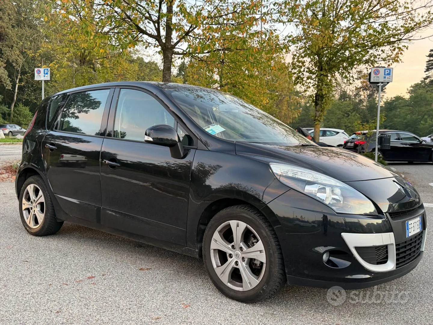 Renault Scenic 2010 photo 3