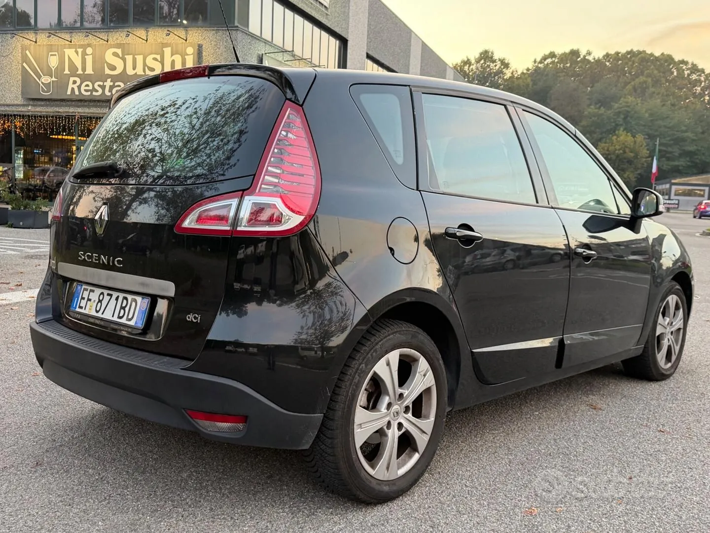 Renault Scenic 2010 photo 4