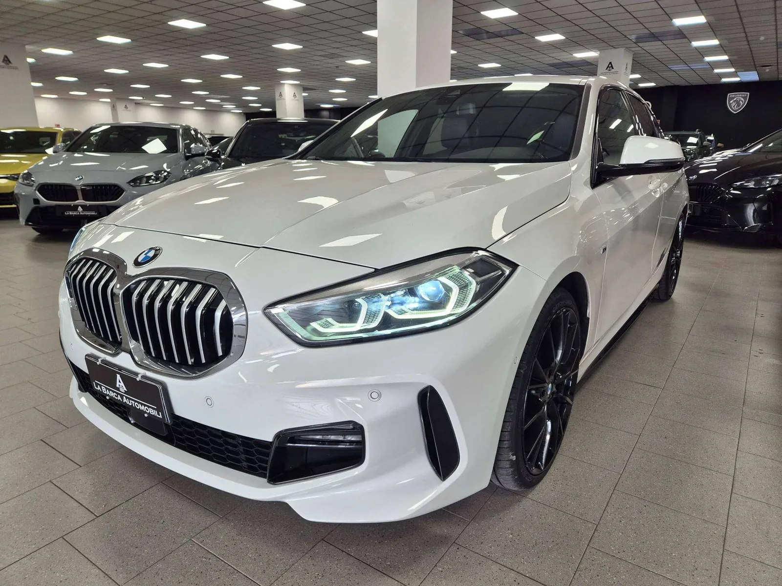 BMW 118 2019 photo 2
