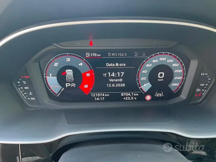 Audi Q3 2019 photo 2