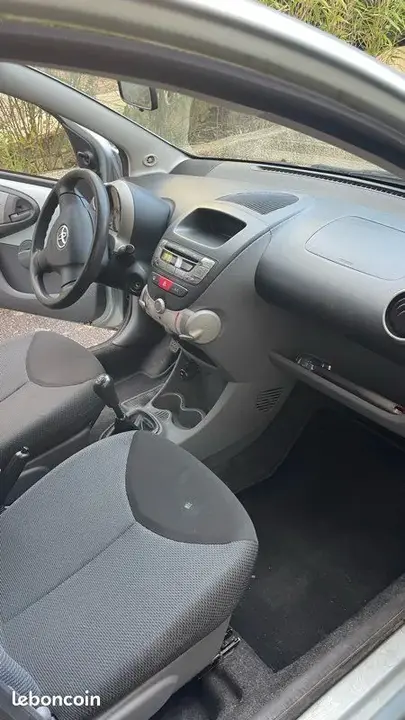 Toyota Aygo 2005 photo 4