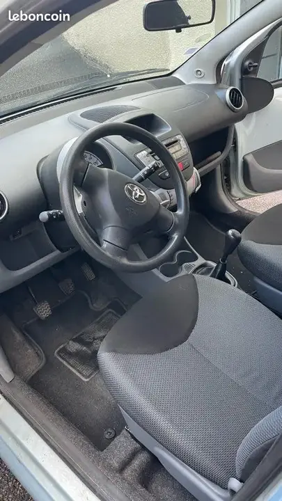 Toyota Aygo 2005 photo 3