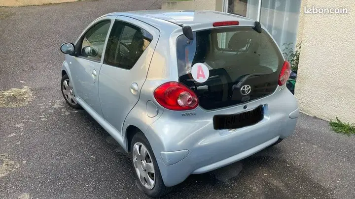 Toyota Aygo 2005 photo 2