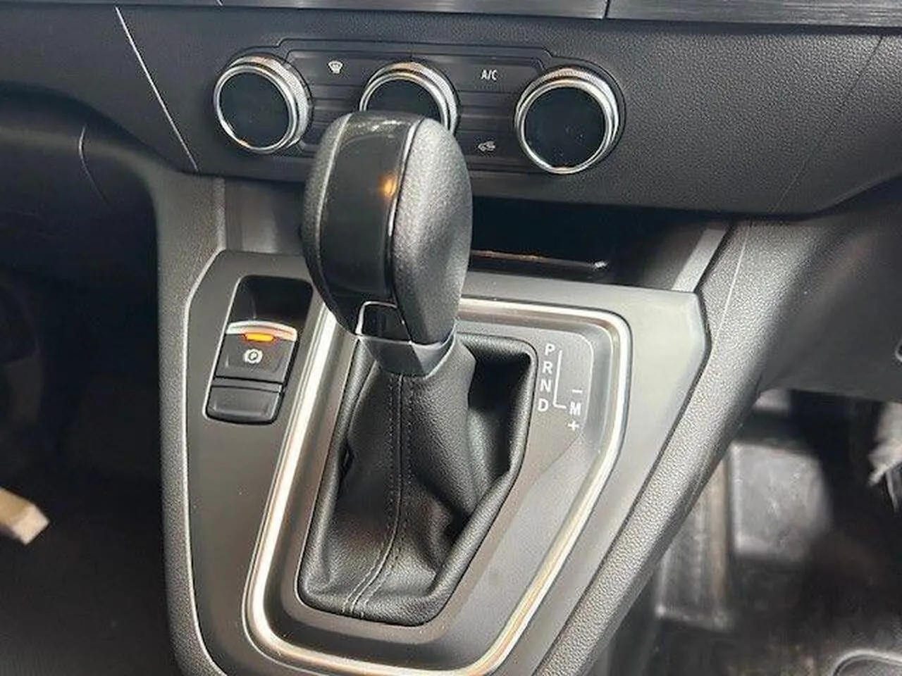 Nissan Townstar 2026 photo 2