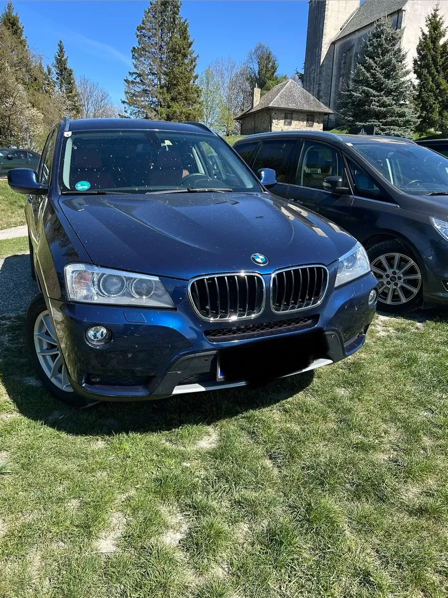BMW X3 2011 photo 2
