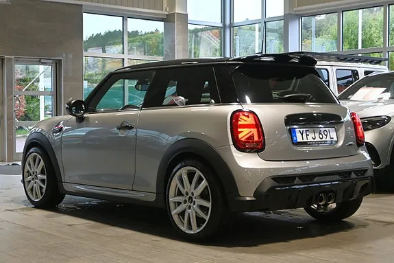 Mini John Cooper Works 2024 photo 3