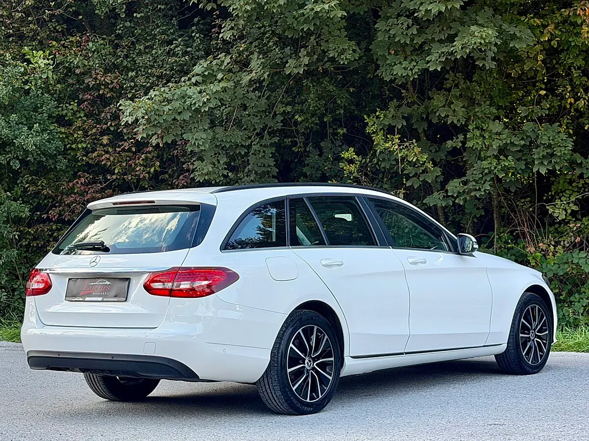 Mercedes-Benz C-Class 2020 photo 2