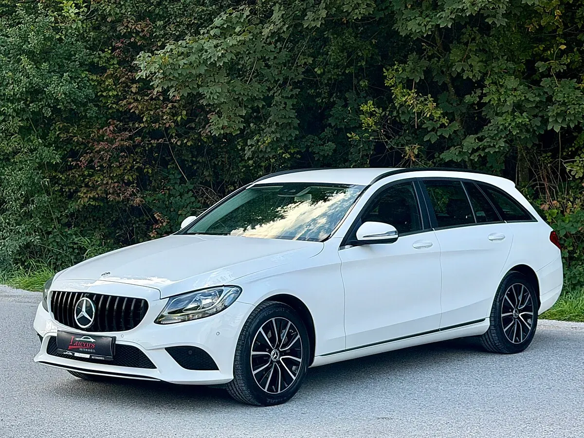 Mercedes-Benz C-Class 2020 photo 3