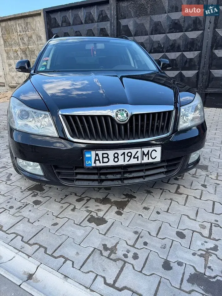 Skoda Octavia 2011 photo 3