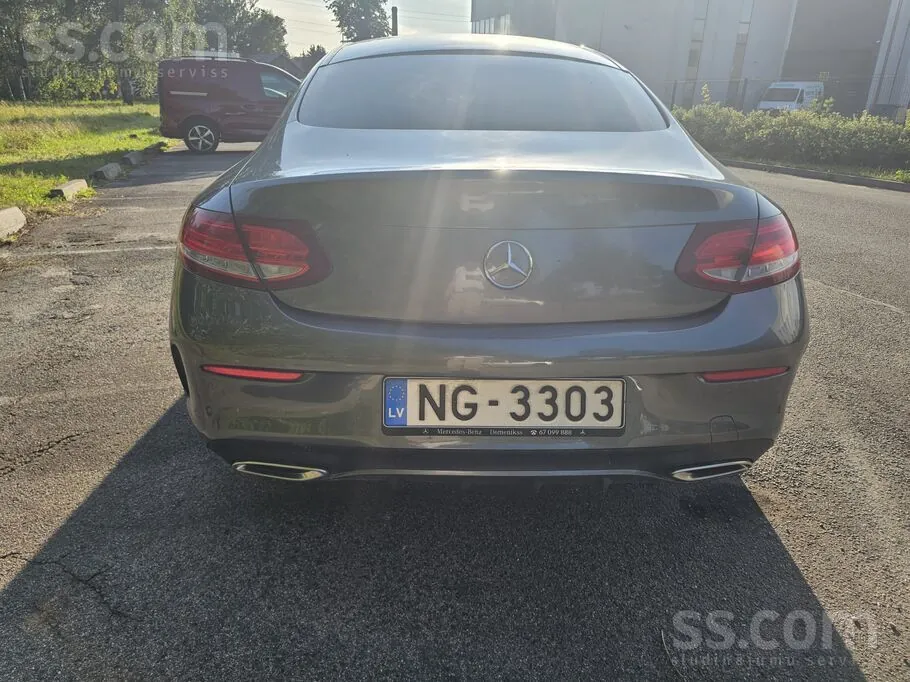 Mercedes-Benz C200 2016 photo 2