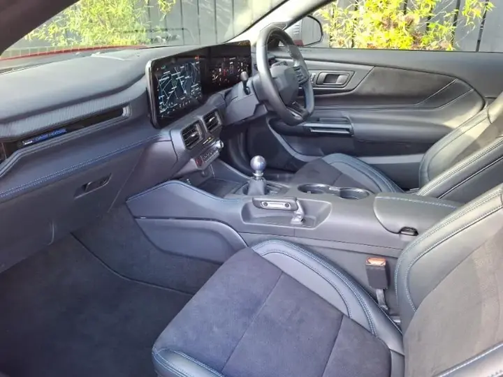 Ford Mustang 2025 photo 5