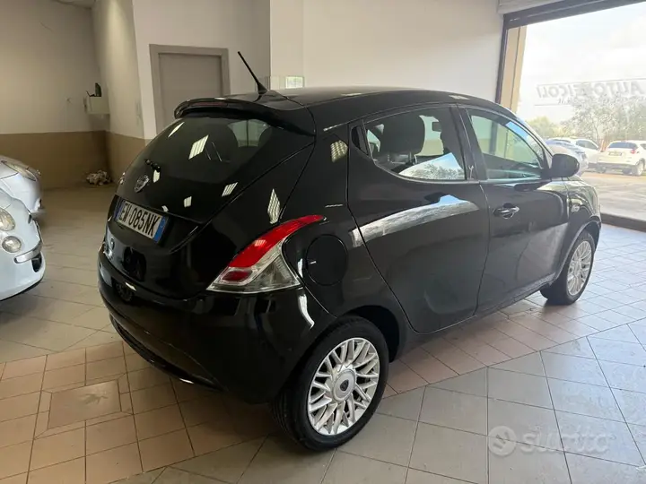 Lancia Ypsilon 2014 photo 5