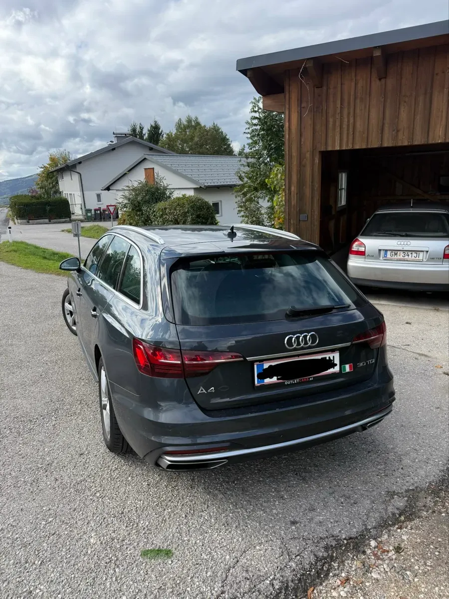 Audi A4 2020 photo 2