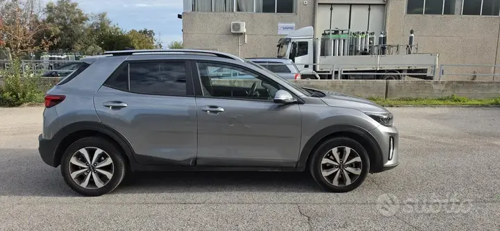 Kia Stonic 2025 photo 5
