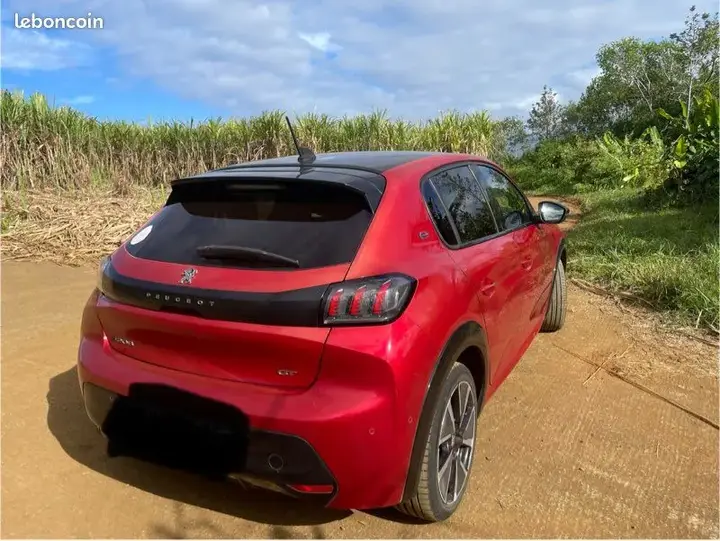 Peugeot 208 2021 photo 2