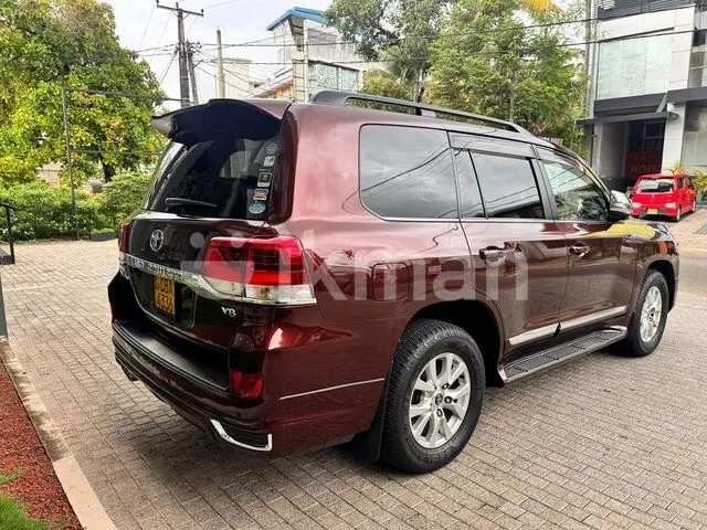 Toyota Land Cruiser 2017 photo 5