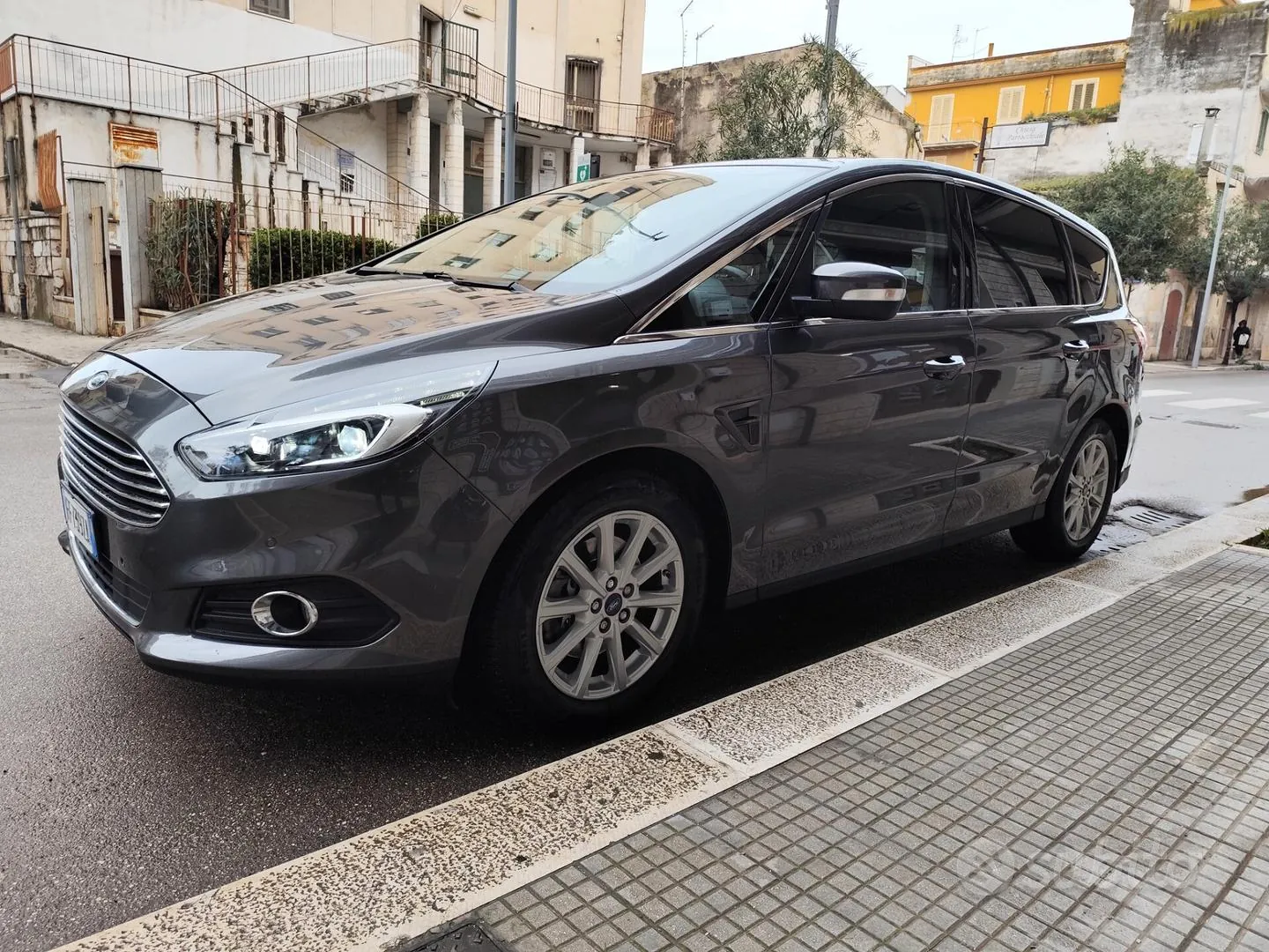 Ford S-Max 2016 photo 4