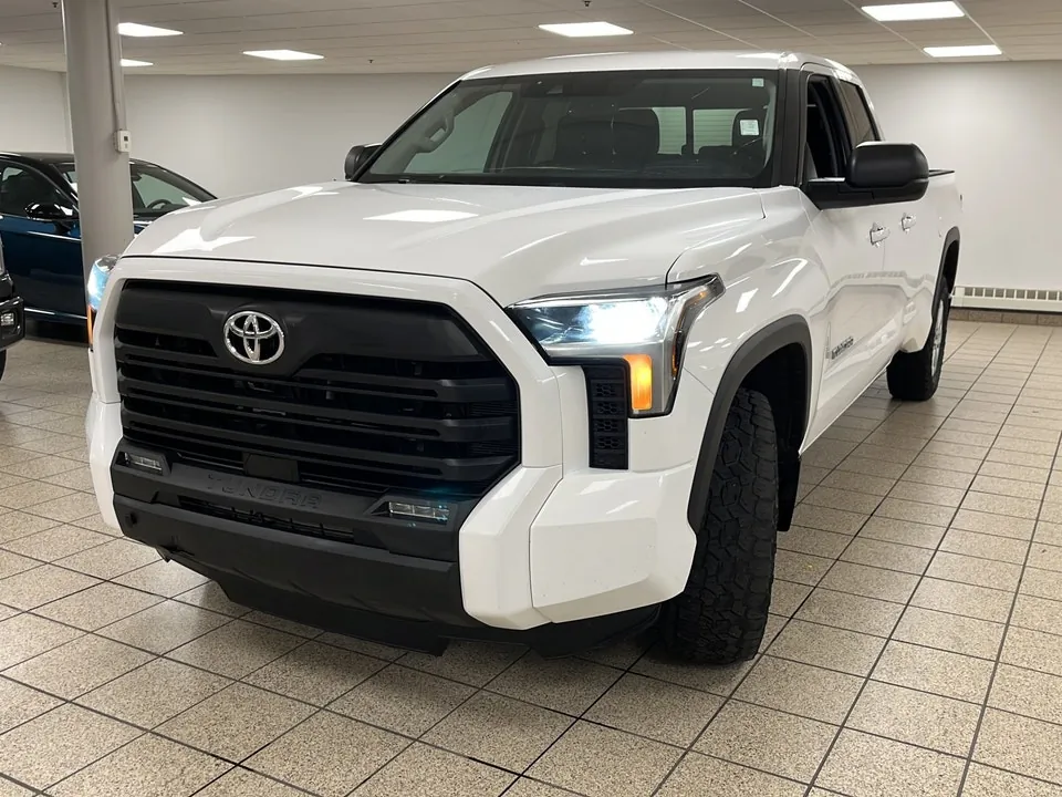 Toyota Tundra 2023 photo 2