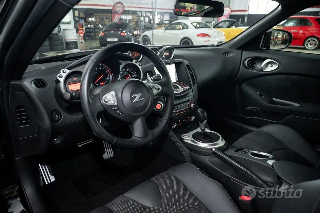 Nissan 370Z 2015 photo 2