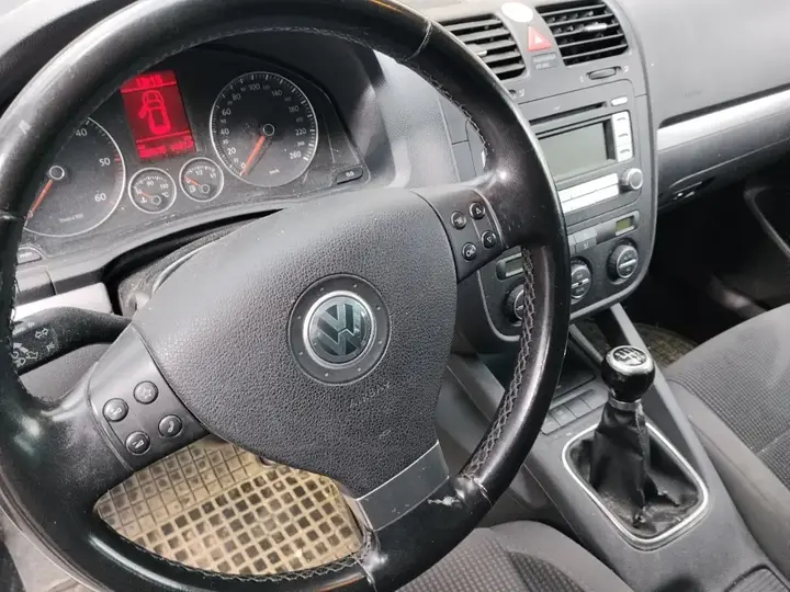 Volkswagen Golf 2008 photo 3
