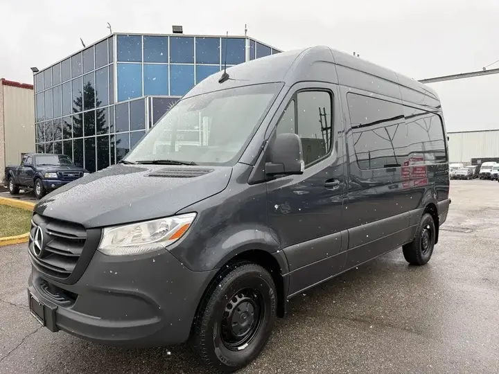 Mercedes-Benz Sprinter Van