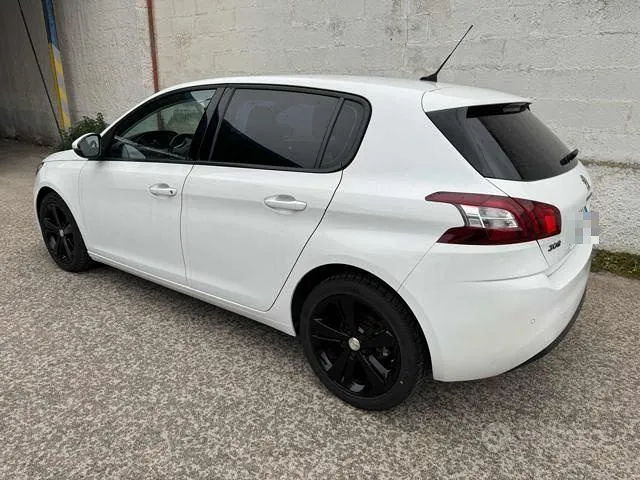 Peugeot 308 2016 photo 3