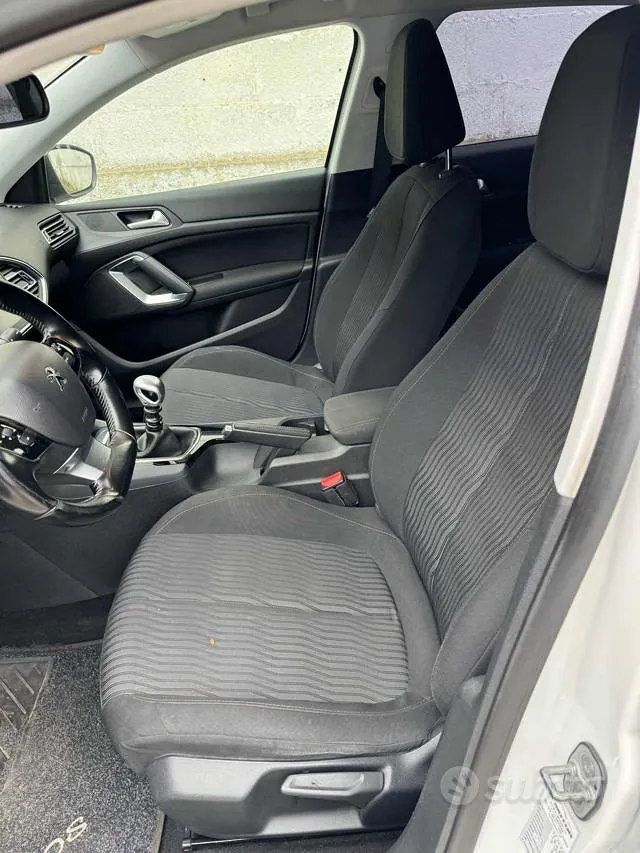 Peugeot 308 2016 photo 5