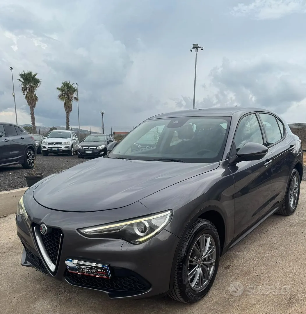 Alfa Romeo Stelvio 2018 photo 2