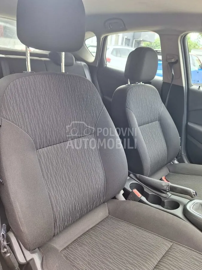 Opel Astra J 2015 photo 3