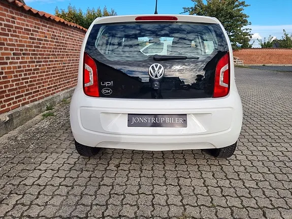 Volkswagen Up 2014 photo 5