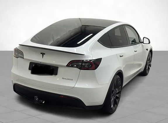 Tesla Model Y 2023 photo 5