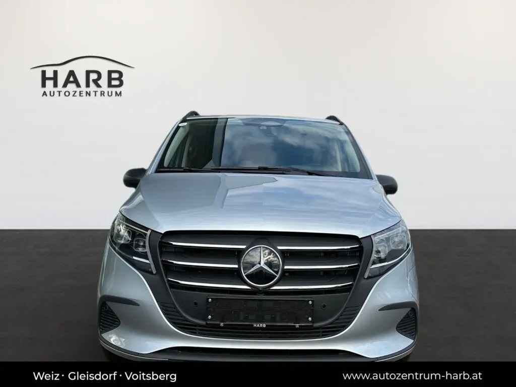 Mercedes-Benz Vito photo 2